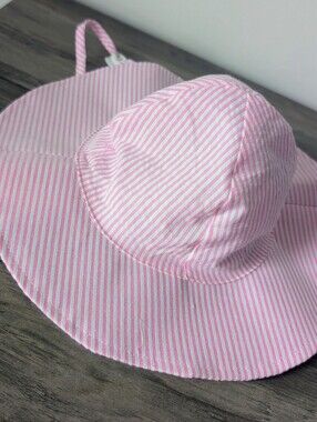 NWT Huggalugs Pink Seersucker Sunhat UPF 50+ Baby & Toddler Cotton